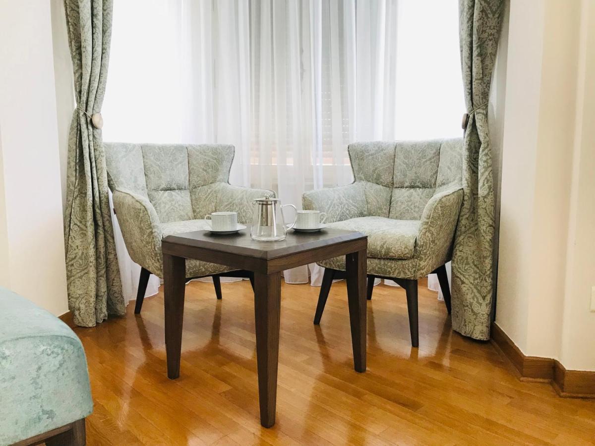 Knez Sima Jacuzzi, 3 Bedrooms, Balcony In Stari Grad Belgrad Dış mekan fotoğraf